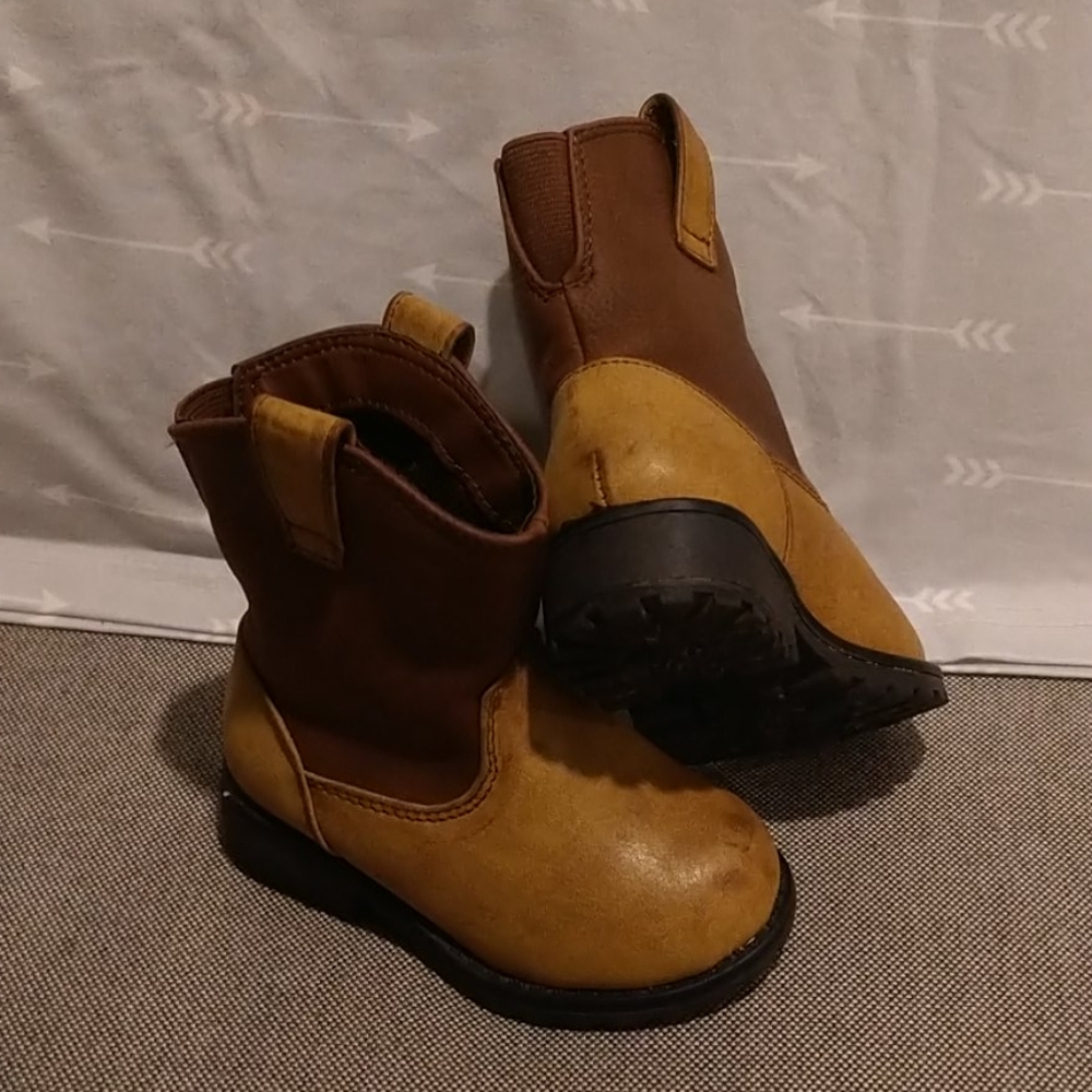 CJ toddlers boots